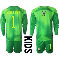 Brasilien Alisson Becker #1 Torwart Auswärts Trikotsatz Kinder WM 2022 Langarm (+ Kurze Hosen)